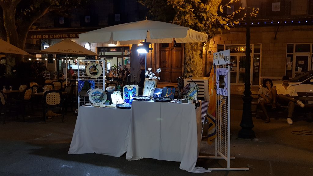 stand marché artisanal en luberon